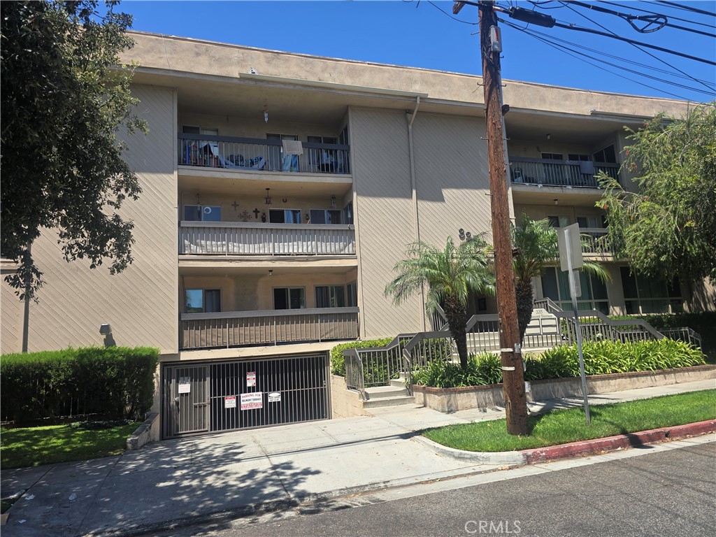 335 N Adams 106, Glendale, CA 91206 — photo 1