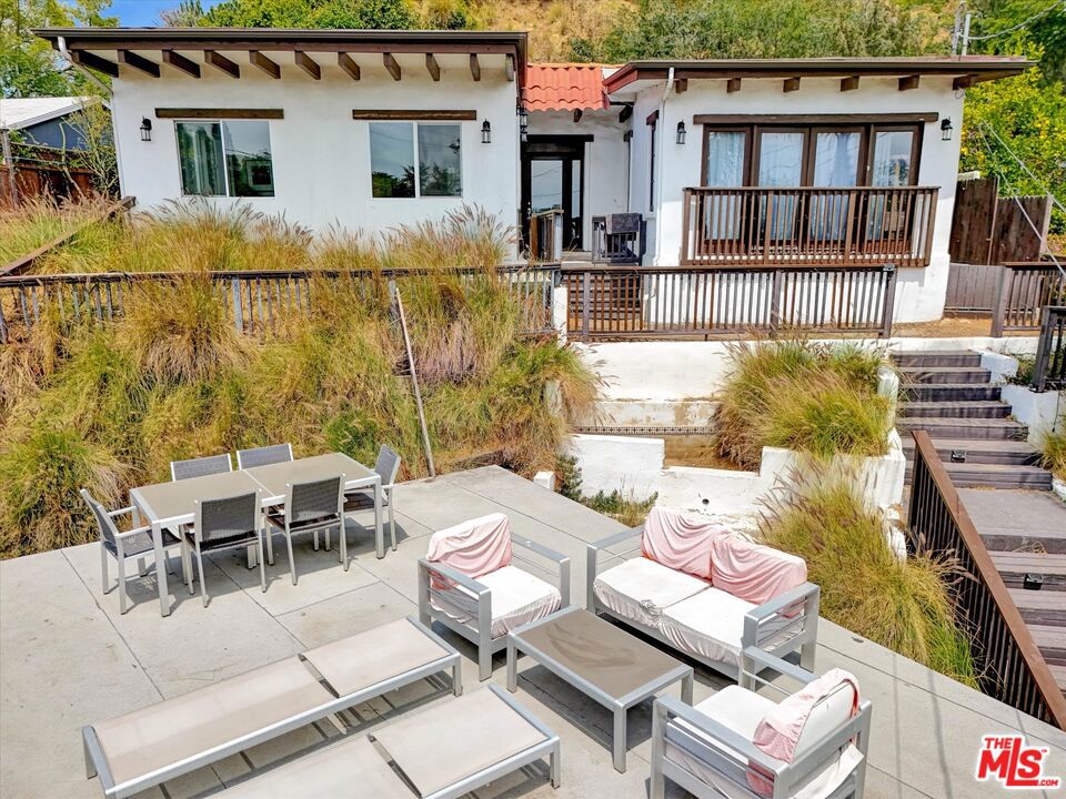 2007 Barcelona Drive, Los Angeles, CA 90046 — photo 1