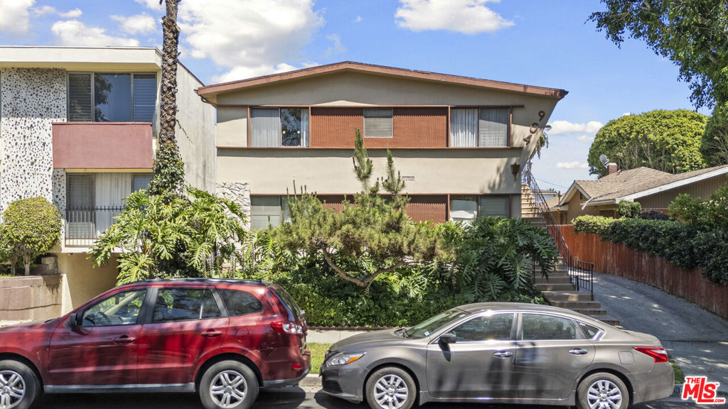 904 N Spaulding Avenue, West Hollywood, CA 90046 — photo 1
