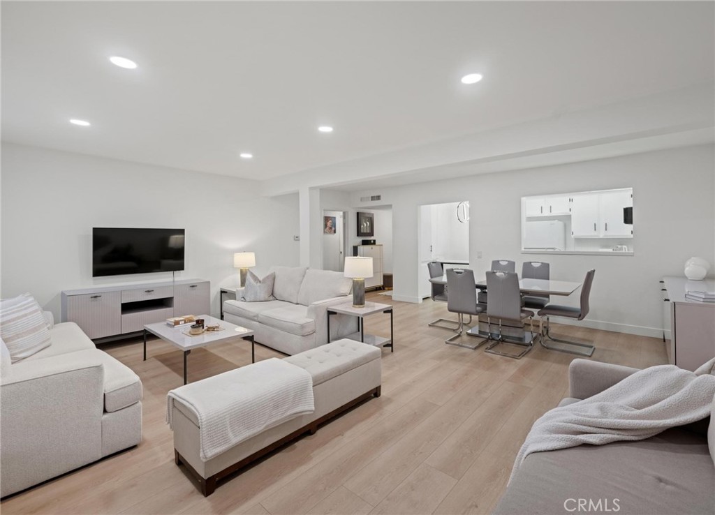 4700 Natick 204, Sherman Oaks, CA 91403 — photo 1