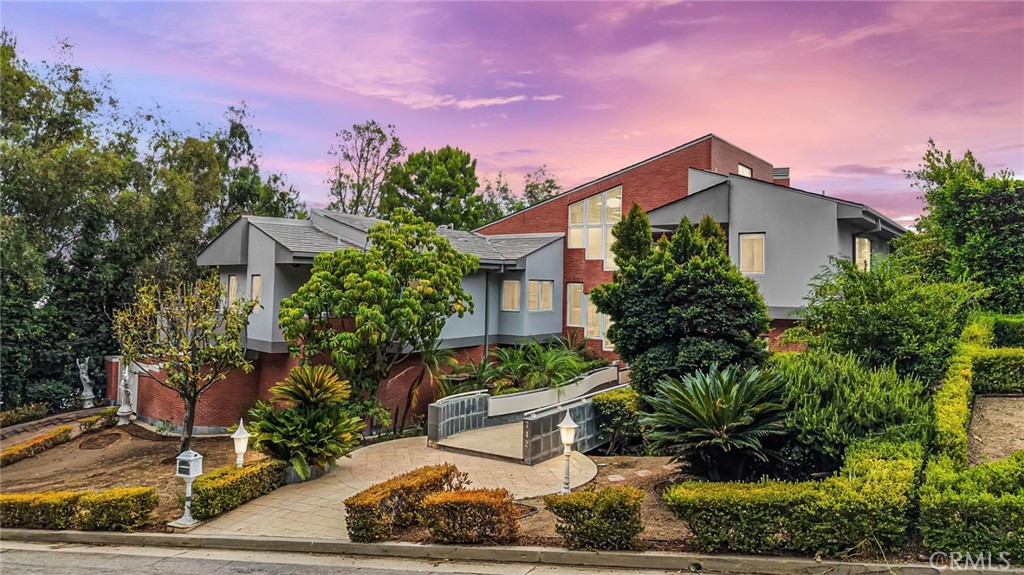 742 Greenridge Drive, La Canada Flintridge, CA 91011 — photo 1
