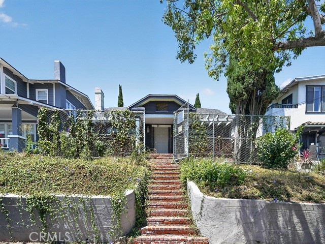 517 S Grand Avenue, San Pedro, CA 90731 — photo 1
