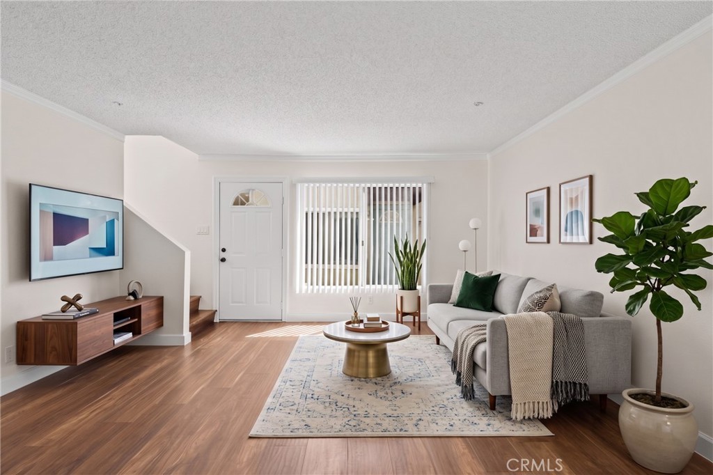 8800 Burnet Avenue 7, North Hills, CA 91343 — photo 1