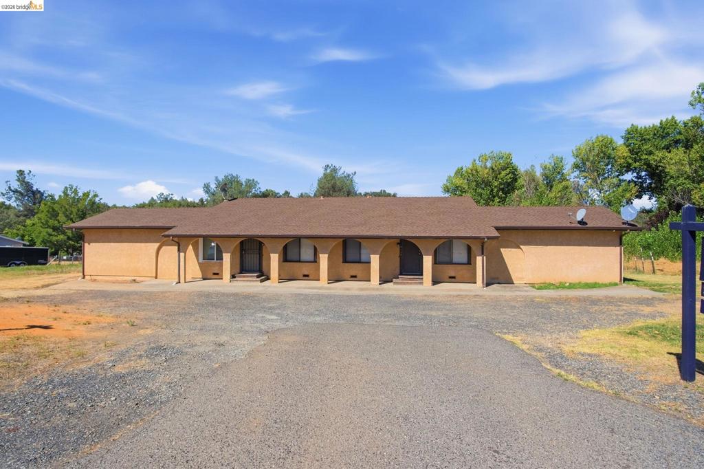 912 Feather Drive