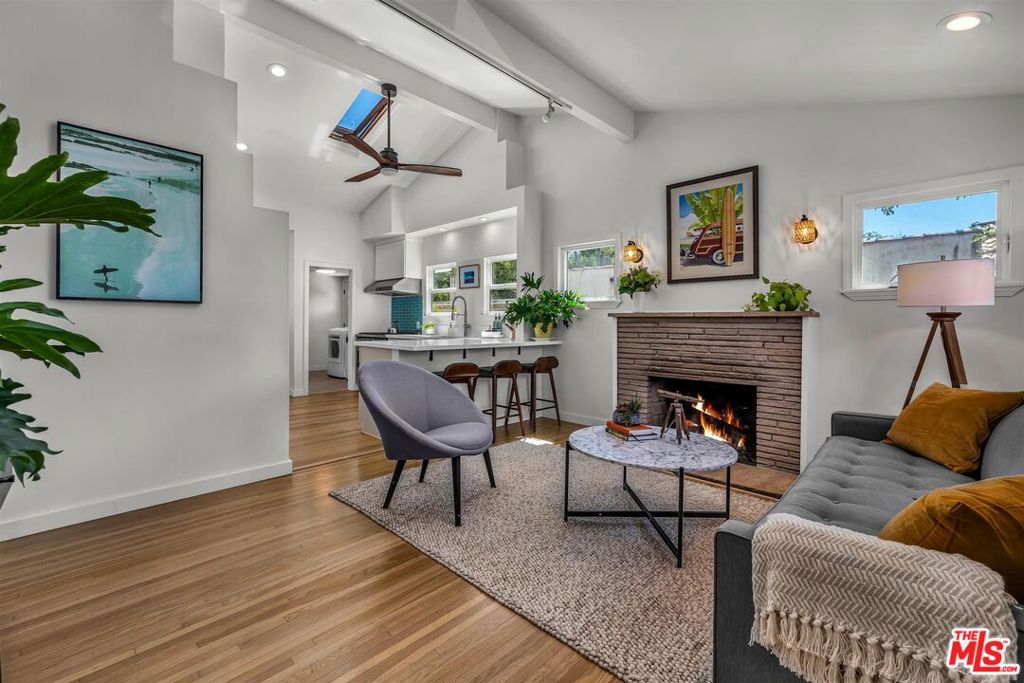 853 22nd Street, Santa Monica, CA 90403 — photo 1
