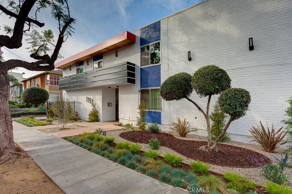 1757 N Kingsley, Los Angeles, CA 90027 — photo 1