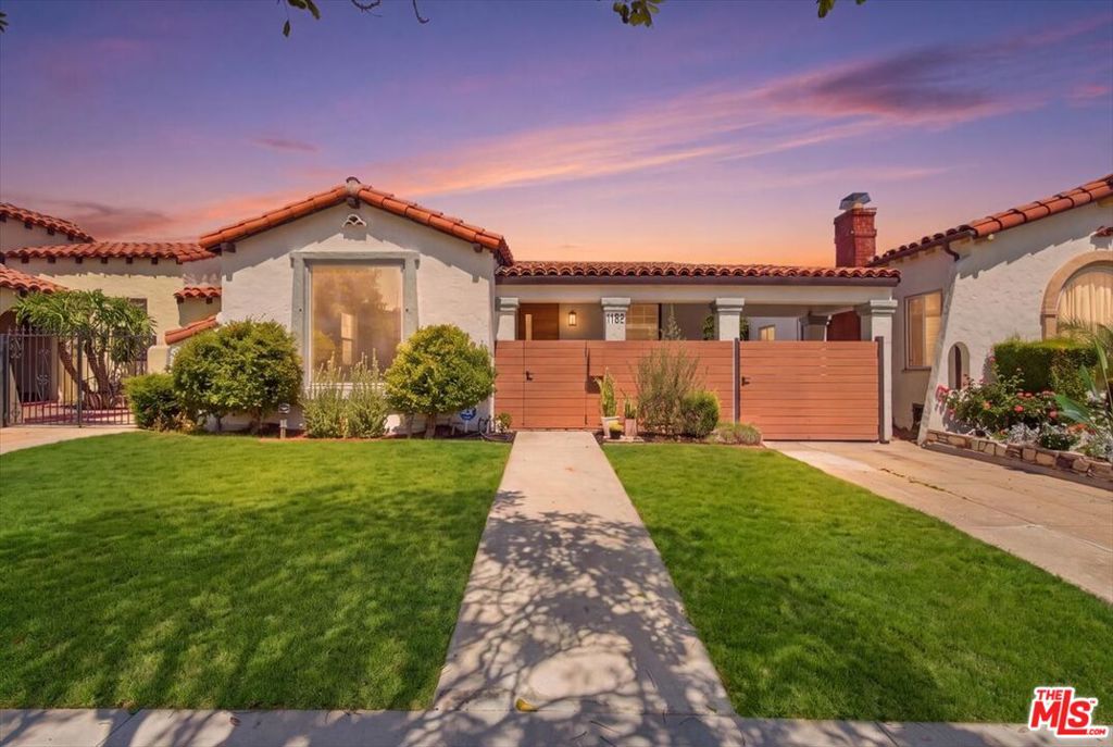 1135 W 81st Place, Los Angeles, CA 90044 — photo 1
