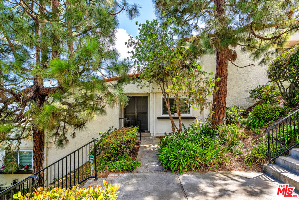 88 Aspen Way, Rolling Hills Estates, CA 90274 — photo 1