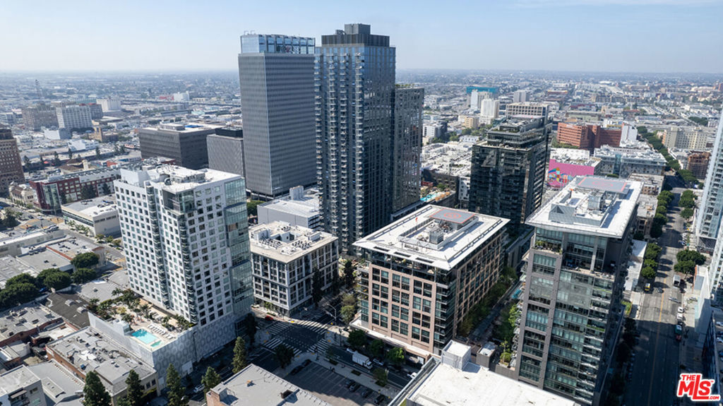 1111 S Grand Avenue PH1, Los Angeles, CA 90015 — photo 1