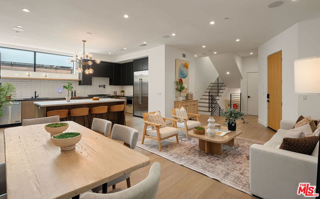 1927 18th Street B, Santa Monica, CA 90404 — photo 1