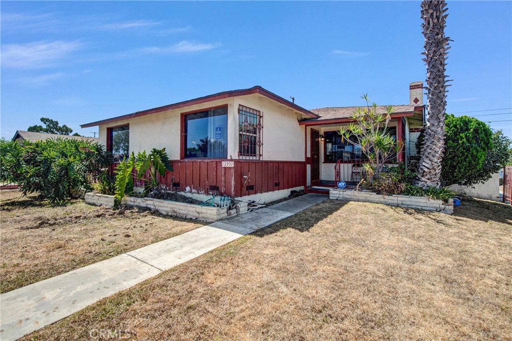 13901 Spinning, Gardena, CA 90249 — photo 1