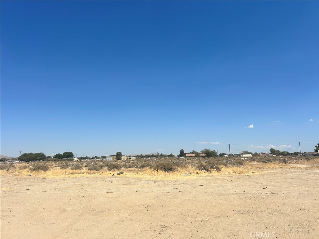 0 90th E, Sun Village, CA 93543 — photo 1