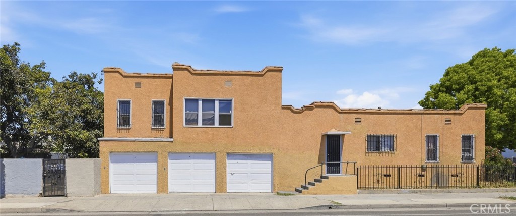 3773 S La Salle Avenue, Los Angeles, CA 90018 — photo 1