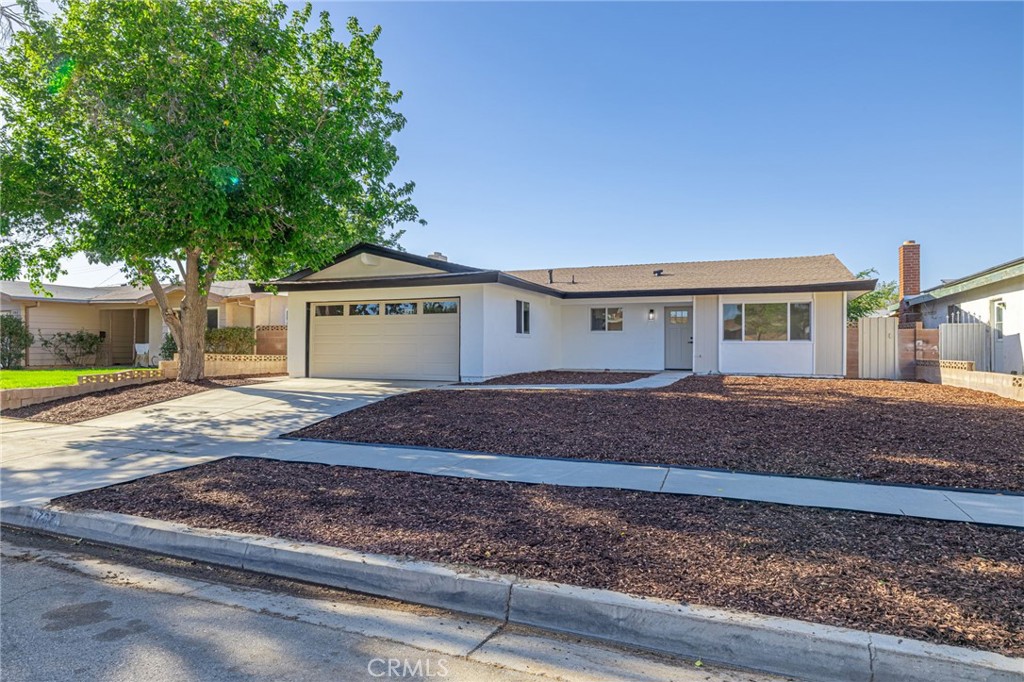 737 W Avenue H7, Lancaster, CA 93534 — photo 1
