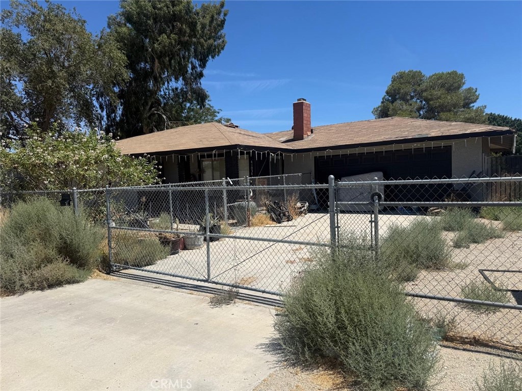 41034 Fieldspring, Lancaster, CA 93535 — photo 1