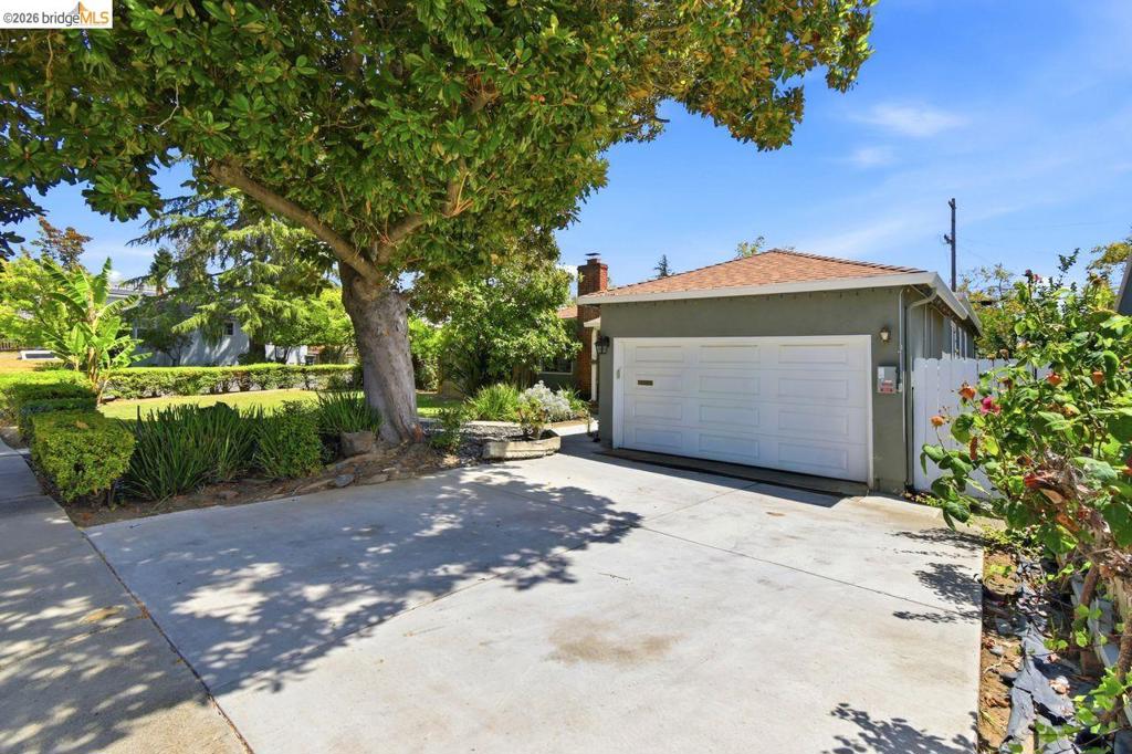 209 Fleming Ave, Vallejo, CA 94590 — photo 1
