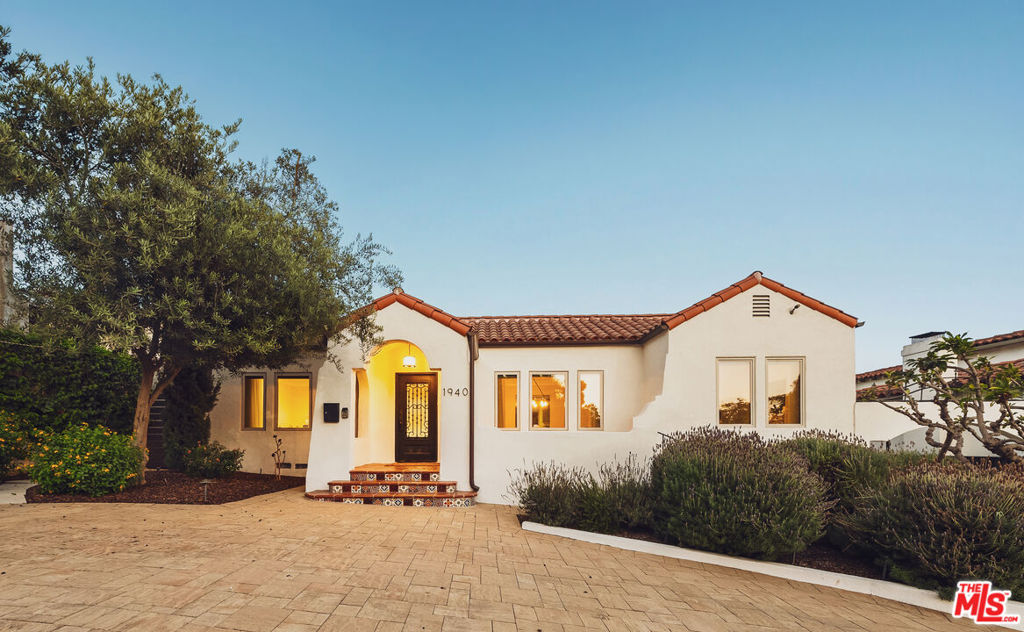1940 N Western Avenue, Los Angeles, CA 90027 — photo 1