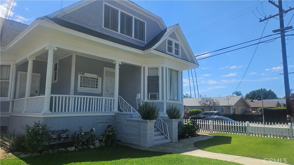 1540 W 28th, Los Angeles, CA 90007 — photo 1