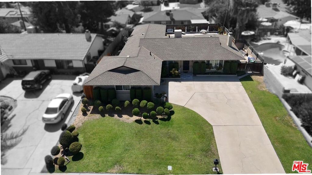 3774 Dalehurst Drive, Bakersfield, CA 93306 — photo 1