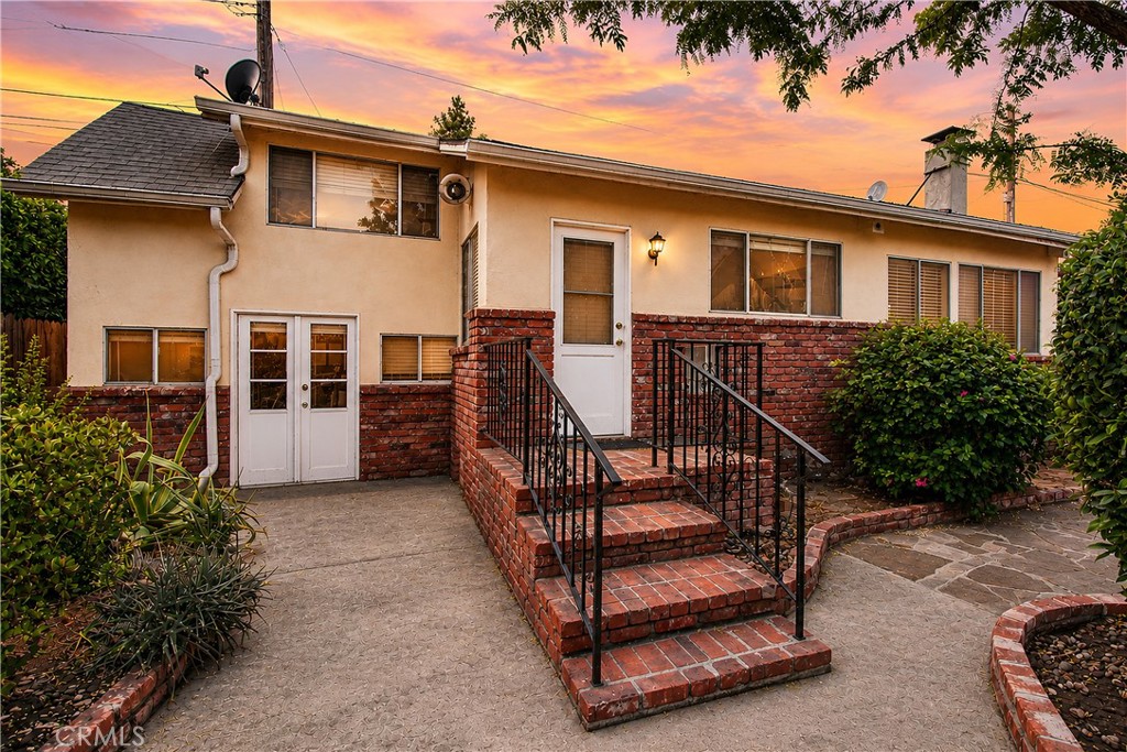 237 N Catalina Street, Burbank, CA 91505 — photo 1