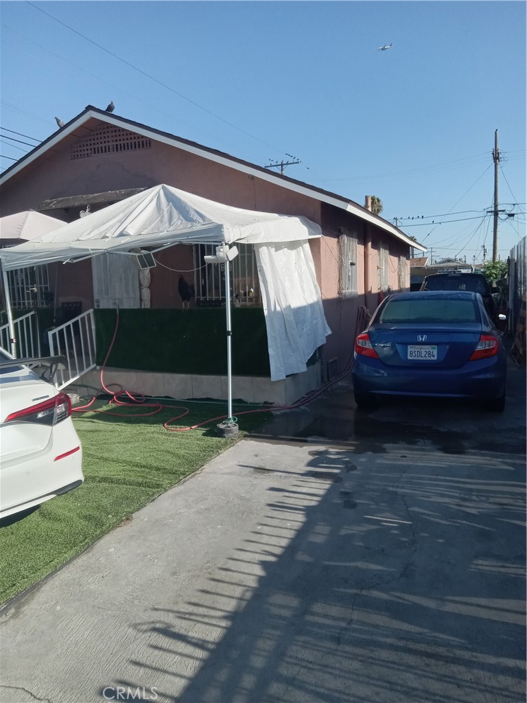 233 W 109th, Los Angeles, CA 90061 — photo 1