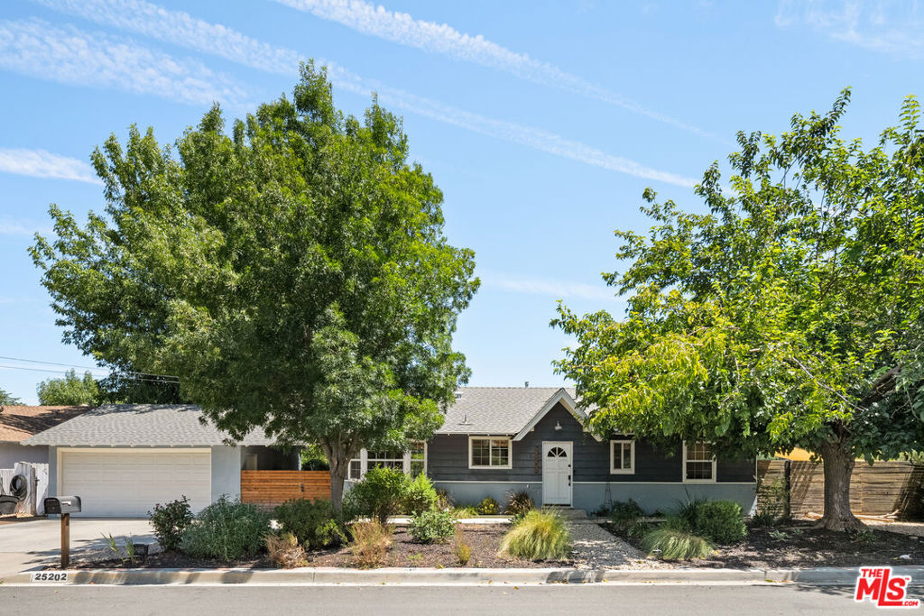 25202 Atwood Boulevard, Santa Clarita, CA 91321 — photo 1
