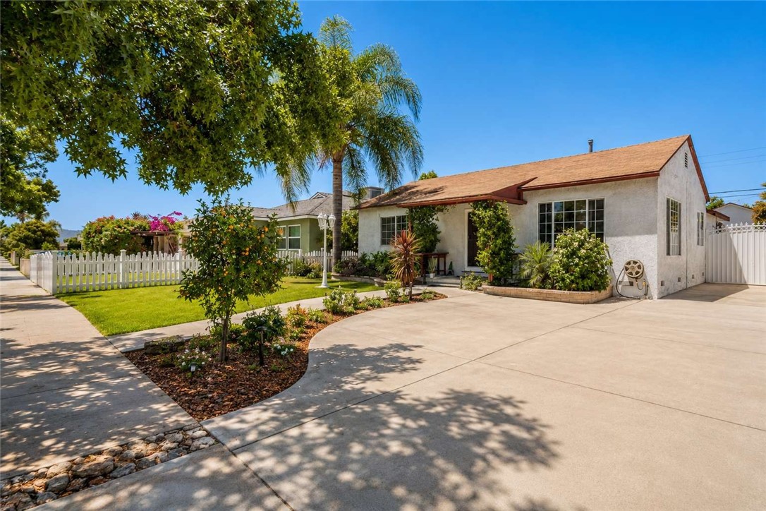 6313 Willowcrest Avenue, North Hollywood, CA 91606 — photo 1