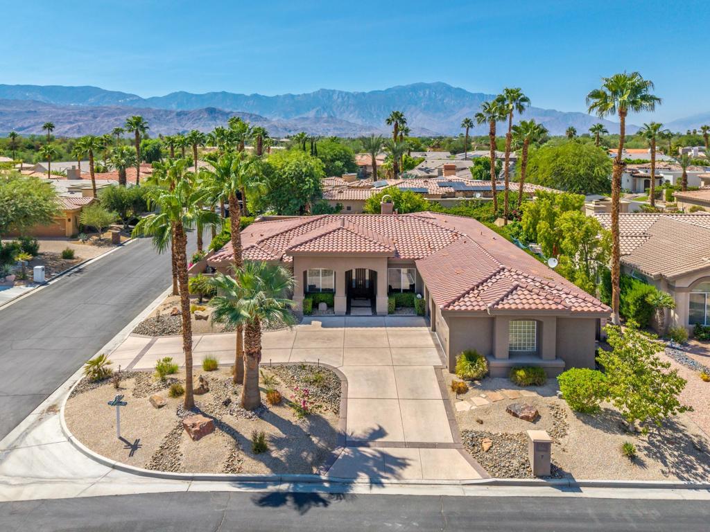 7 Hillcrest Drive, Palm Desert, CA 92260 — photo 1