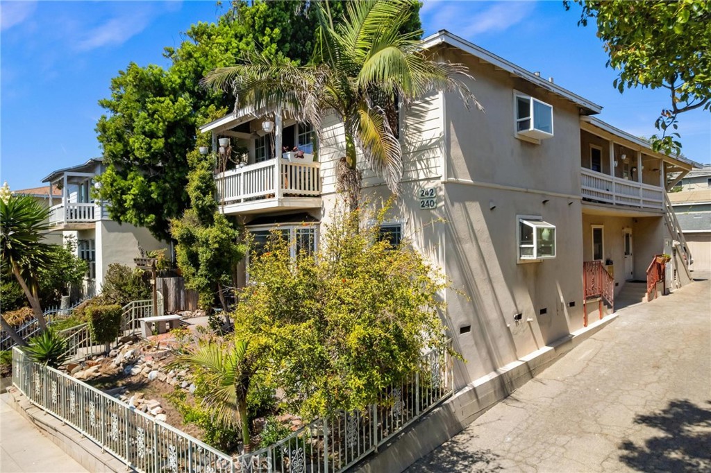 240 Hampton Drive, Venice, CA 90291 — photo 1
