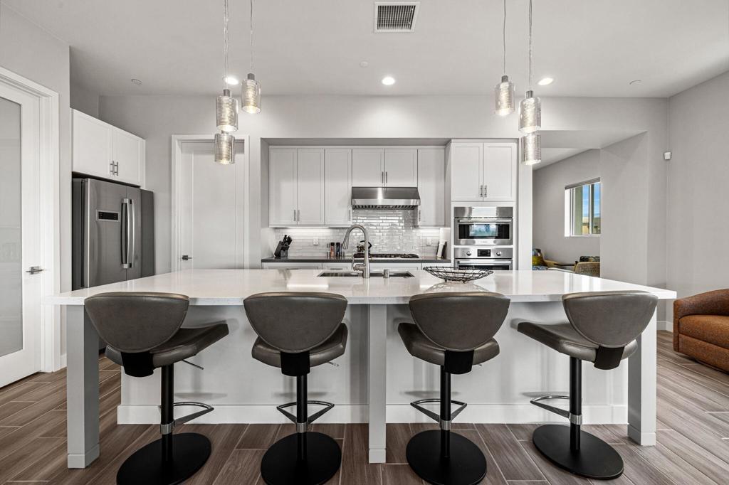 1403 Retreat Circle, Palm Desert, CA 92260 — photo 1