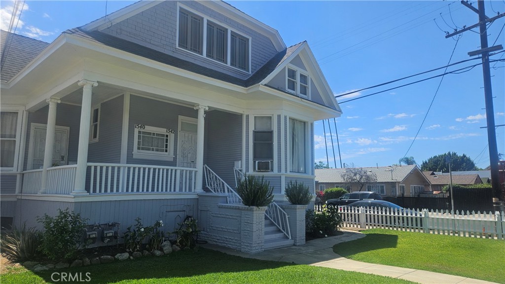 1540 W 28th, Los Angeles, CA 90007 — photo 1
