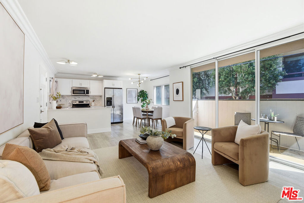 8358 Manitoba Street 8, Playa Del Rey, CA 90293 — photo 1