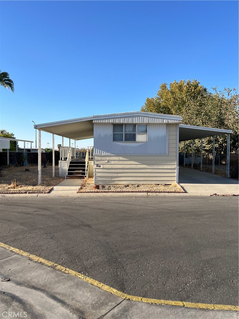 123 N 10th 24