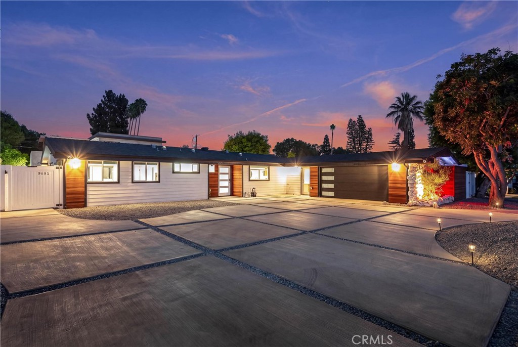 9400 Encino Avenue, Northridge, CA 91325 — photo 1