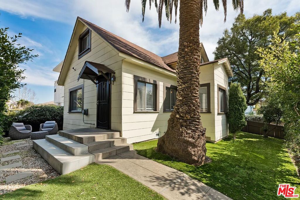 1921 6th Street, Santa Monica, CA 90405 — photo 1
