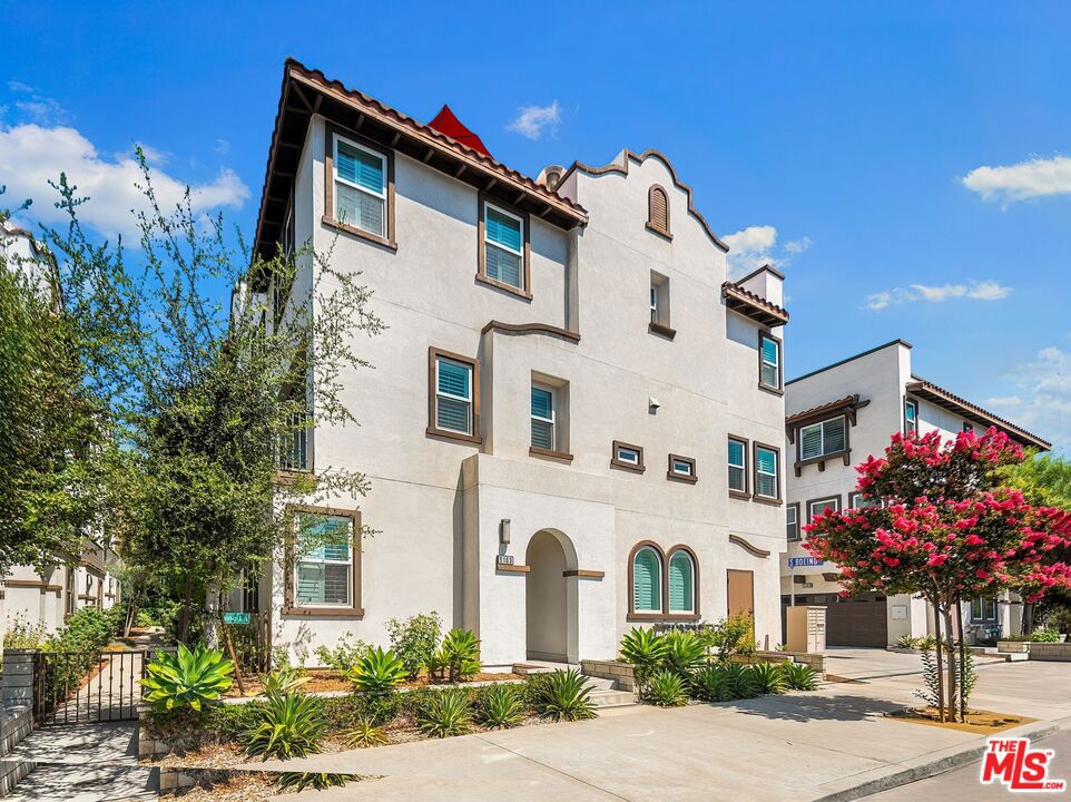 5103 E Echo Street, Los Angeles, CA 90042 — photo 1