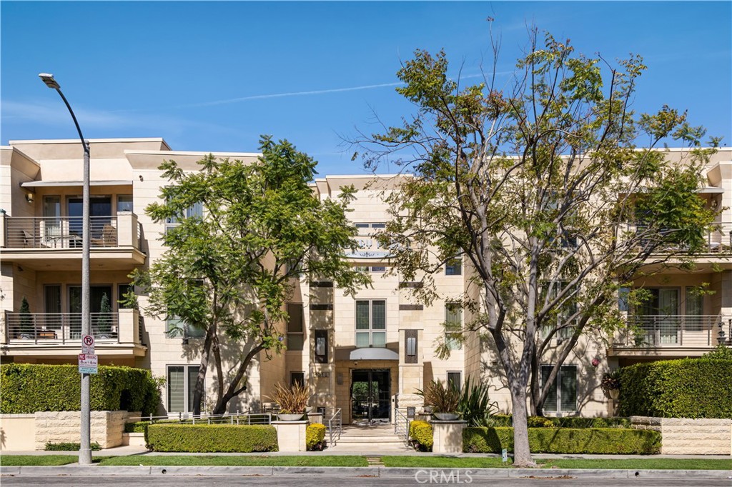 1318 Roxbury S 210, Los Angeles, CA 90035 — photo 1