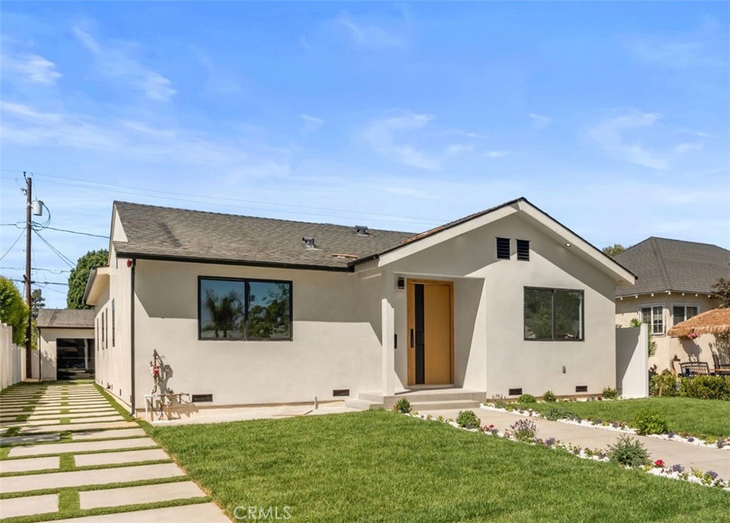 825 N Naomi, Burbank, CA 91505 — photo 1