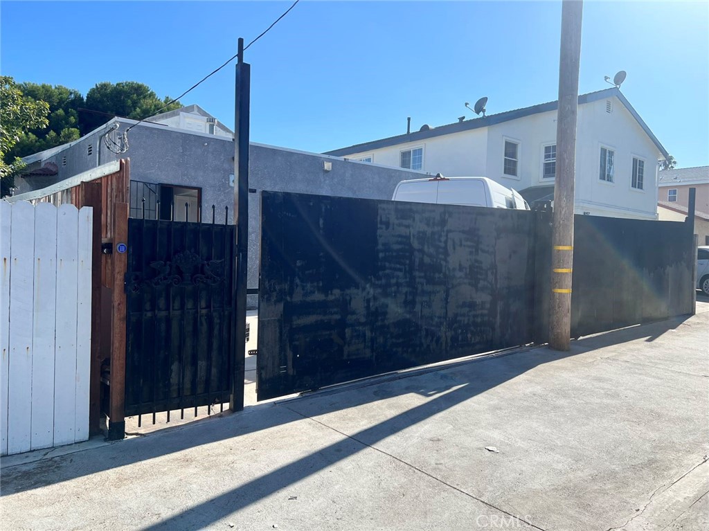 324 W Oliver, San Pedro, CA 90731 — photo 1
