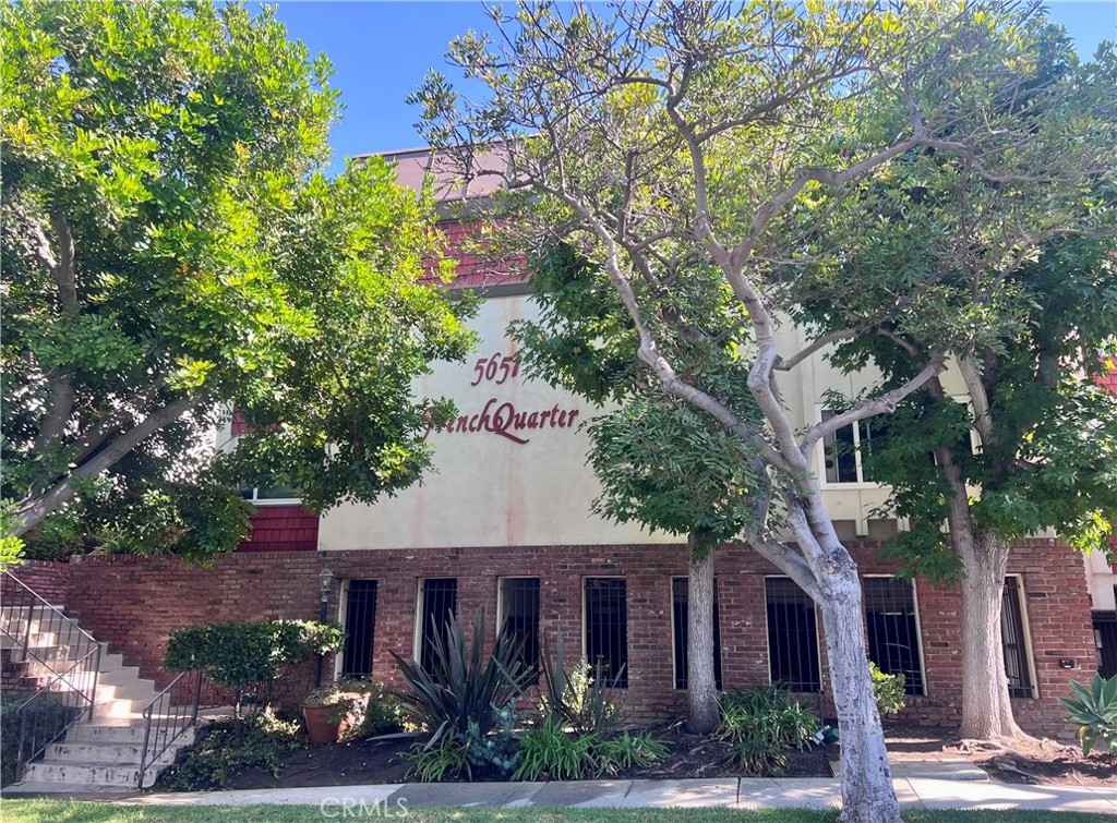 5651 N Sumner 113, Culver City, CA 90230 — photo 1