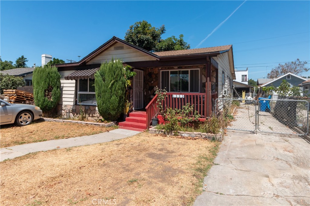 1321 W 60th, Los Angeles, CA 90044 — photo 1