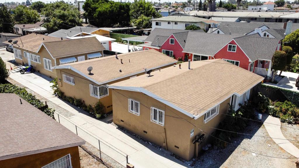 1304 W 93Rd Street, Los Angeles, CA 90044 — photo 1