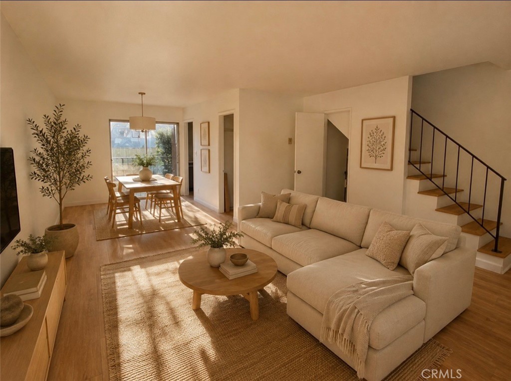 933 N Cedar 14, Inglewood, CA 90302 — photo 1