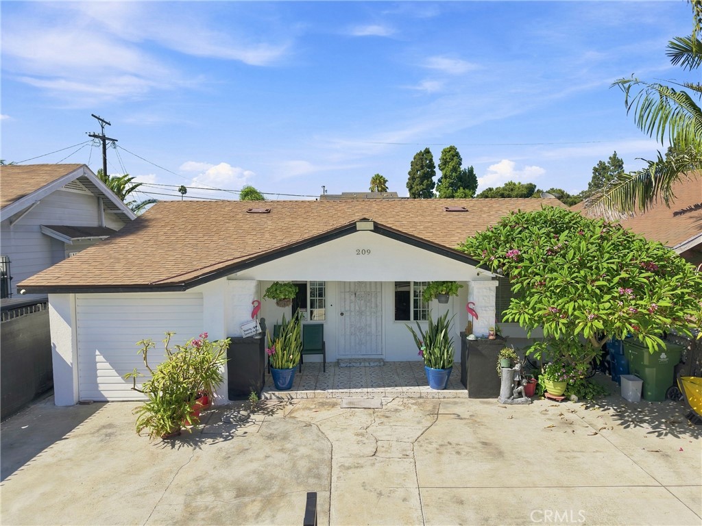 209 W 87th, Los Angeles, CA 90003 — photo 1
