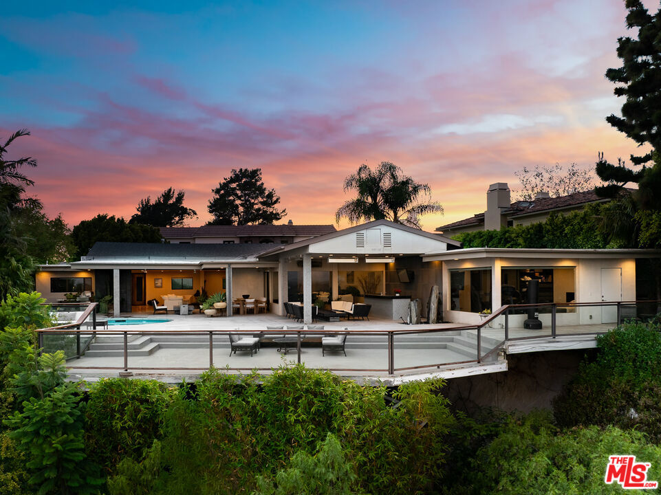 2052 Stradella Road, Los Angeles, CA 90077 — photo 1