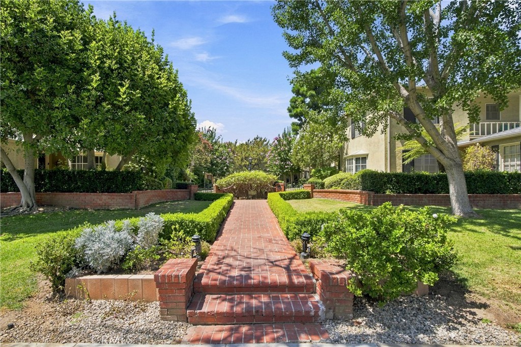 433 S Madison, Pasadena, CA 91101 — photo 1