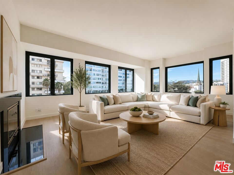 10520 Wilshire Boulevard 701, Los Angeles, CA 90024 — photo 1