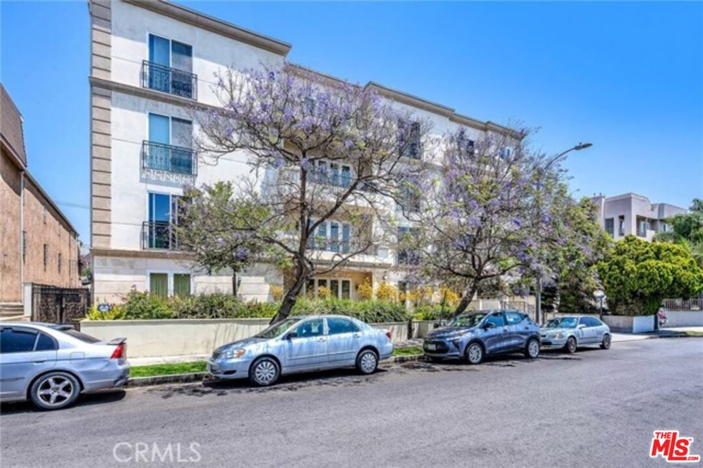 9049 Alcott Street 204, Los Angeles, CA 90035 — photo 1