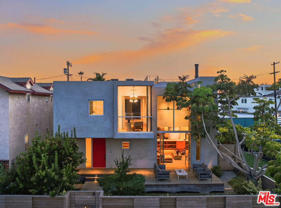 2801 Sanborn Avenue, Los Angeles, CA 90291 — photo 1