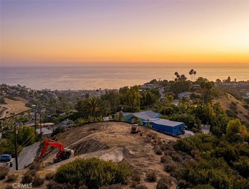 1560 Bluebird Canyon Drive